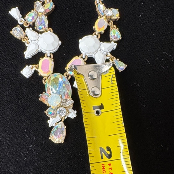 J. Crew NWT Gold Tone White Jeweled Brulee Teardrop Statement Necklace Evening - Picture 8 of 14